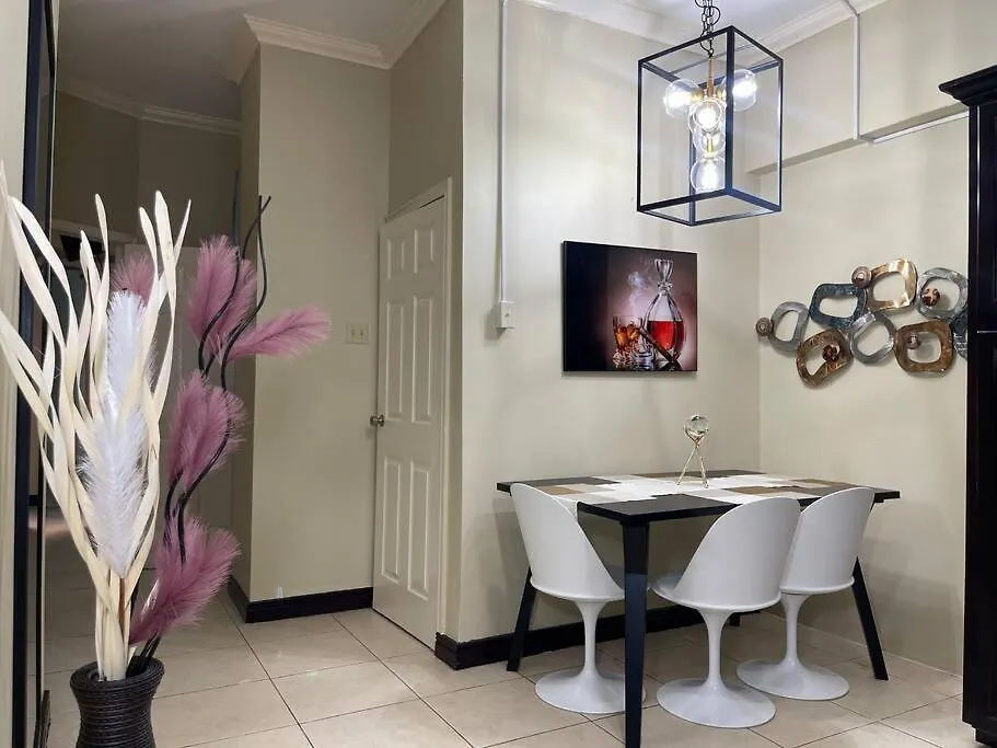 Elitestay At Casa De Barron 킹스톤 0*,